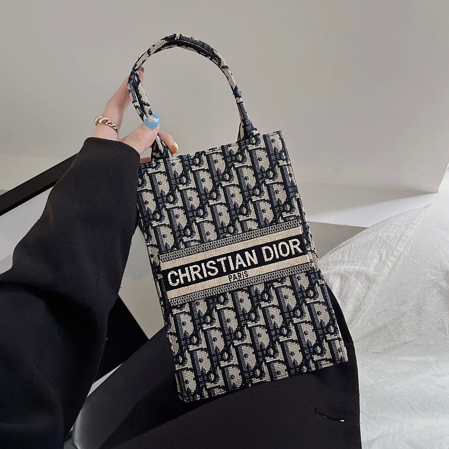 Handbag tal-Ġilda Luxe Tessut 009