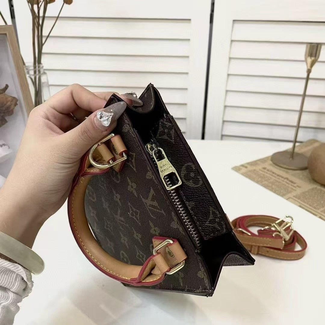 Fashionable keychains/hangings L-003